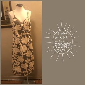 2/$30 ❤️ Old Navy Floral Dress